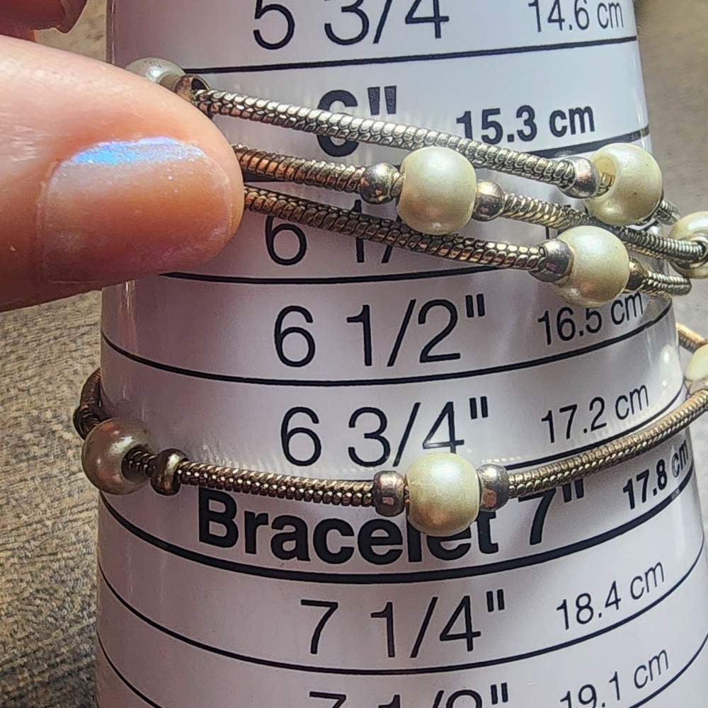 Elegant Pearl‎ Beaded Bracelet - Picture 5 of 5